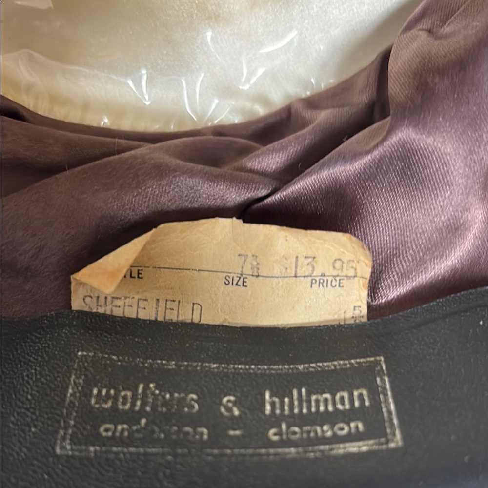 Stylish Gray Fedora Hat - image 3